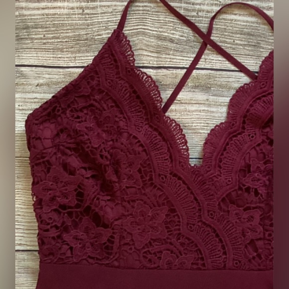 Burgundy maroon lace maxi dress from Lulu's M - Picture 4 of 7